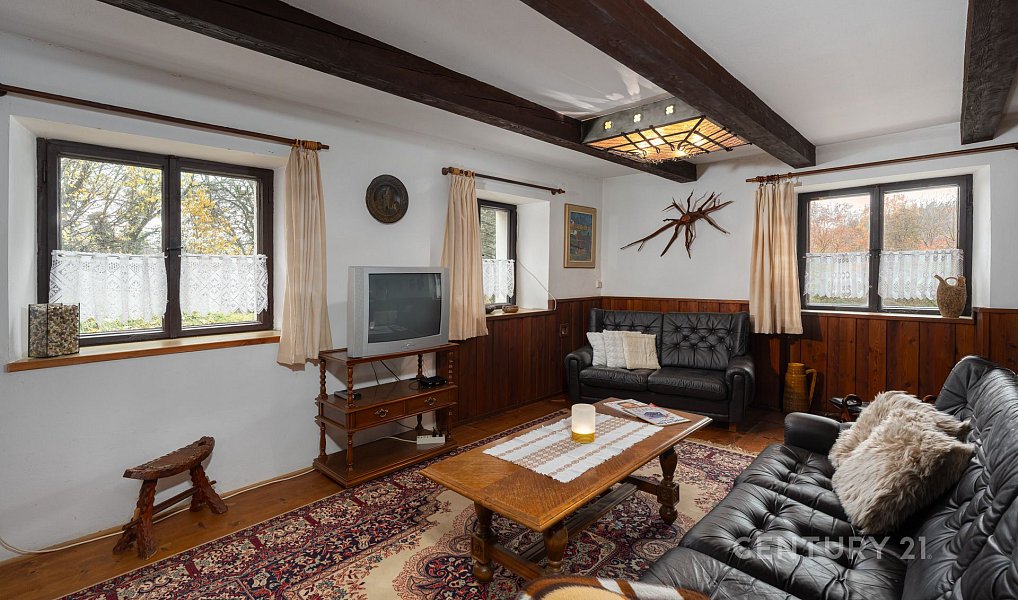 Prodej chaty/chalupy 198 m² s pozemkem 2 388 m², Jince – náhled fotky 9