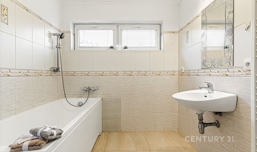 Prodej domu 265 m² s pozemkem 864 m², Mnichovice – náhled fotky 6