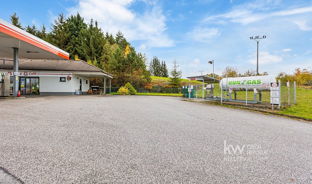 Prodej komerčního objektu (jiného typu) 5 195 m², Lovčice – náhled fotky 3