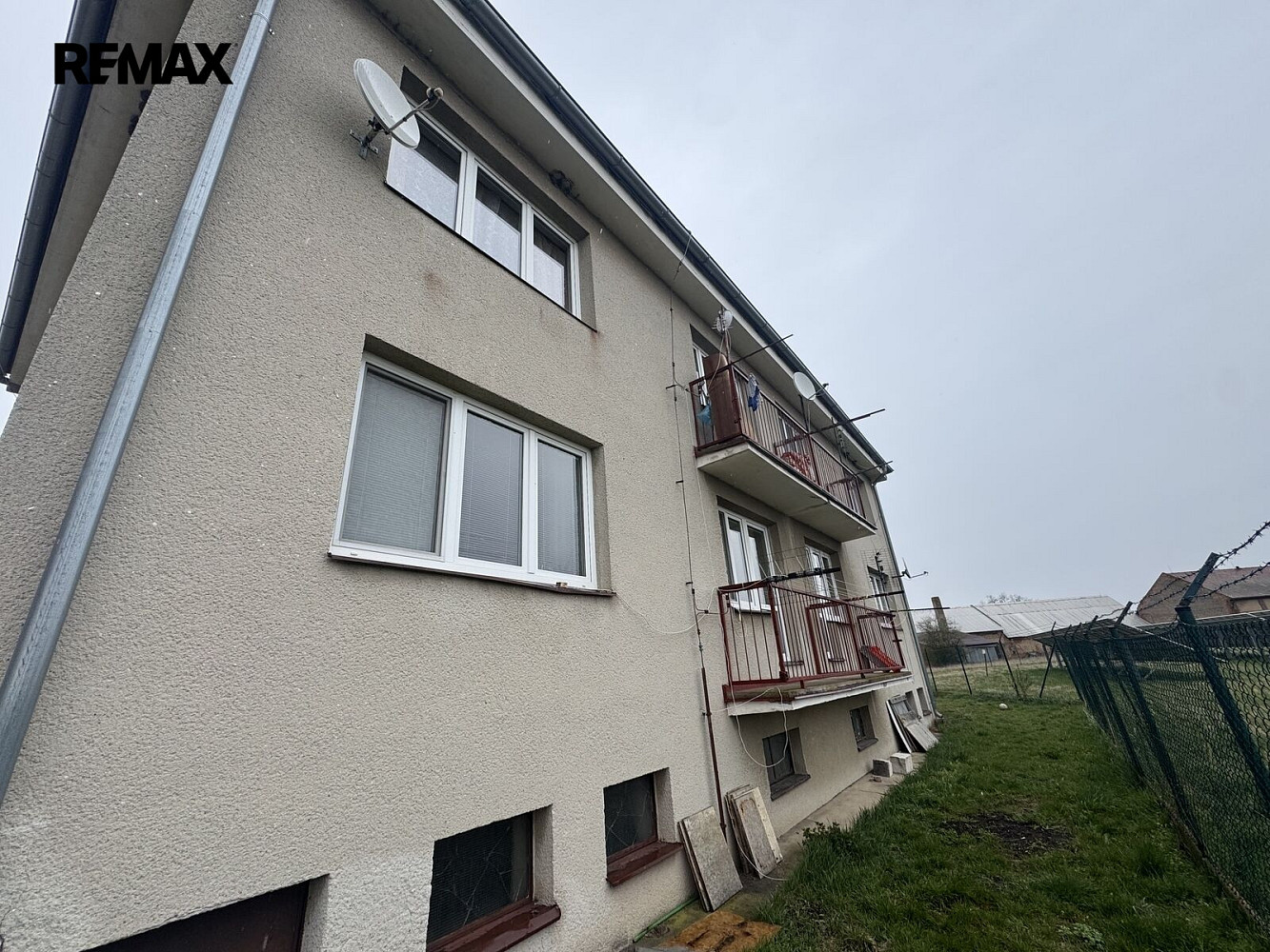 Prodej nájemního domu, činžáku 240 m² – fotografie 2