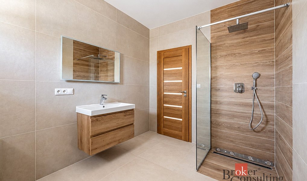 Prodej domu 97 m² s pozemkem 260 m², Chvaletice – náhled fotky 21