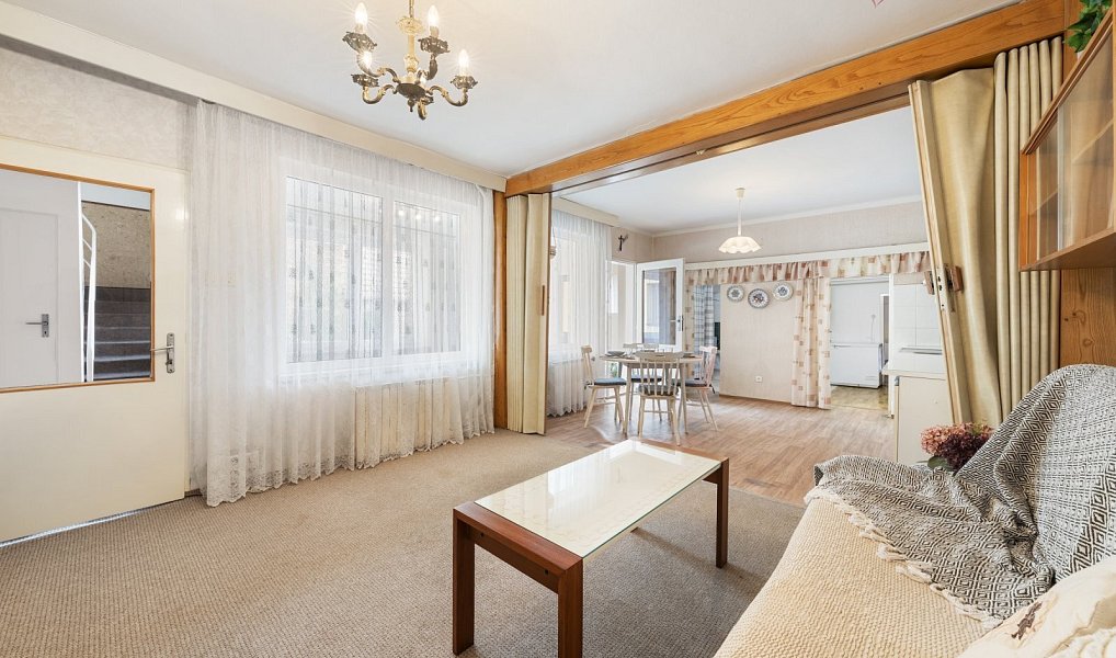 Prodej domu 260 m² s pozemkem 1 224 m², Polešovice – náhled fotky 10