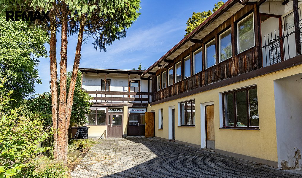 Prodej domu 500 m² s pozemkem 487 m², Cvikov – náhled fotky 3