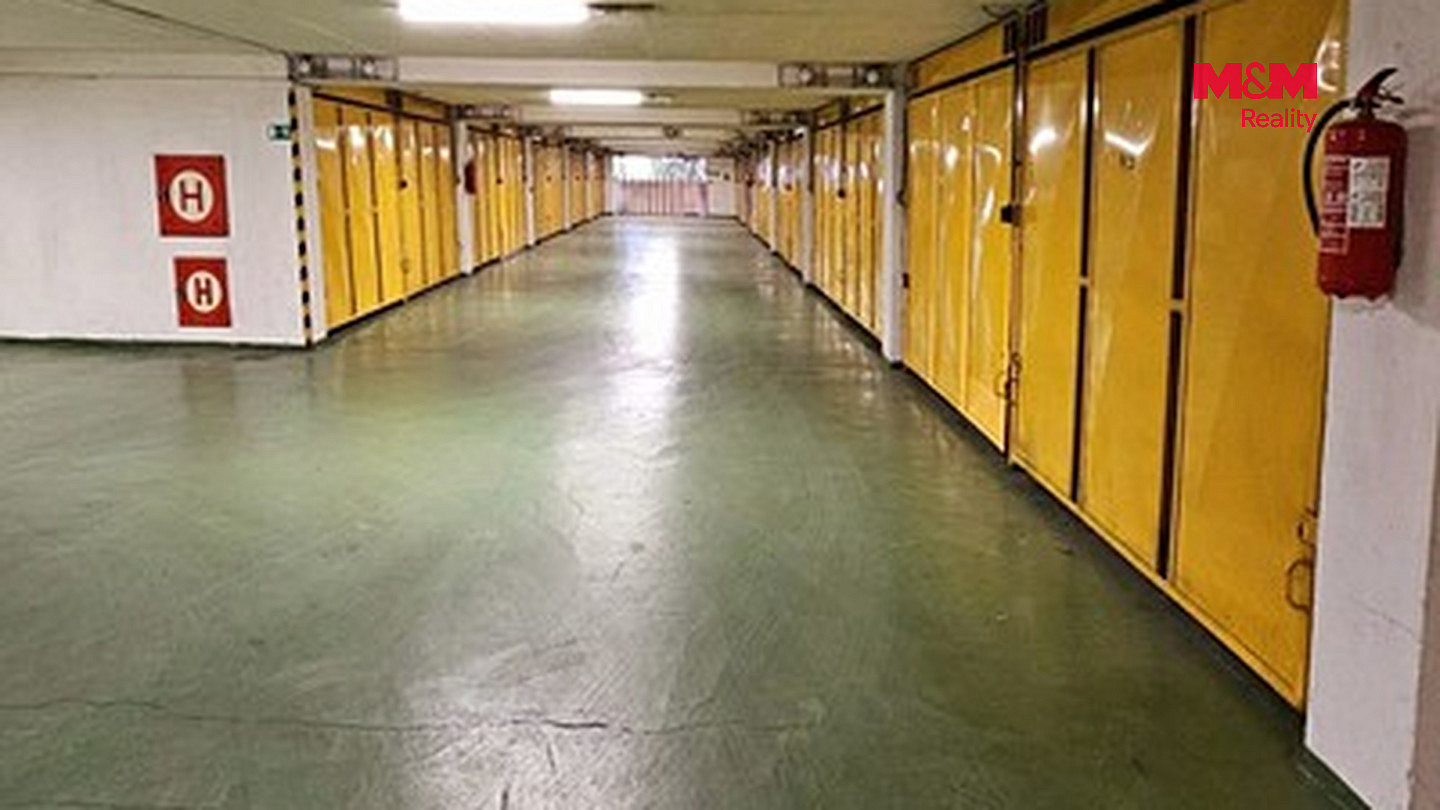 Prodej garáže, 18 m2, Praha, ul. Chelčického – fotografie 2