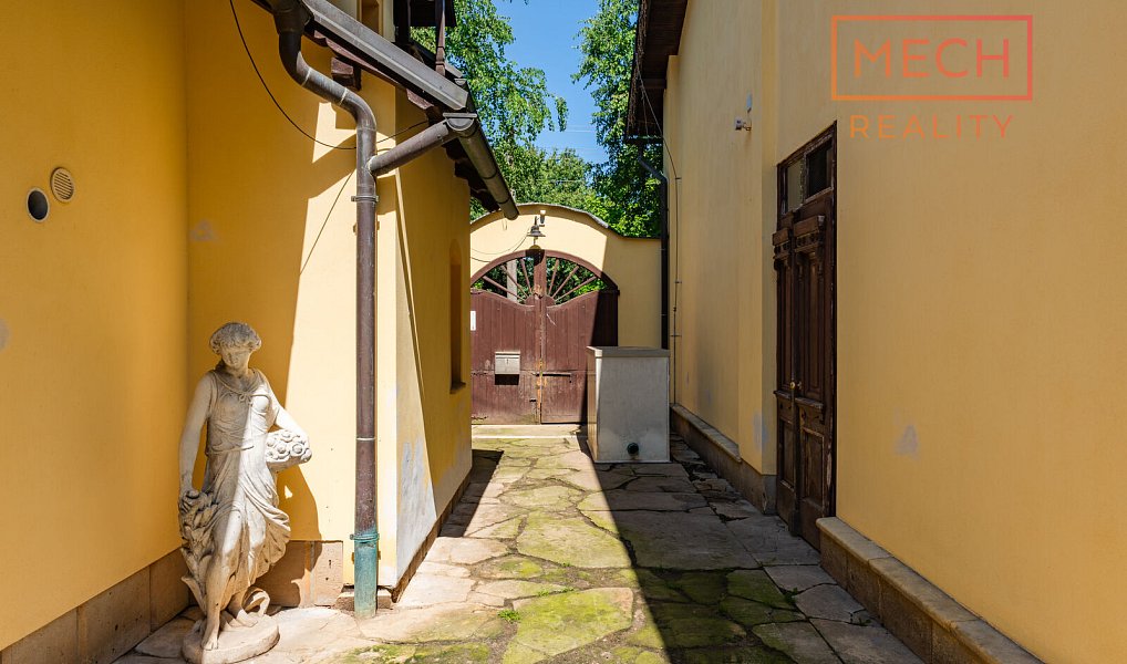 Prodej domu 280 m² s pozemkem 603 m², Svijanský Újezd – náhled fotky 12