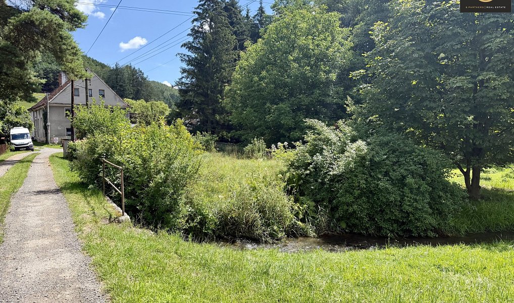 Prodej zahrady 357 m², Medonosy – náhled fotky 5