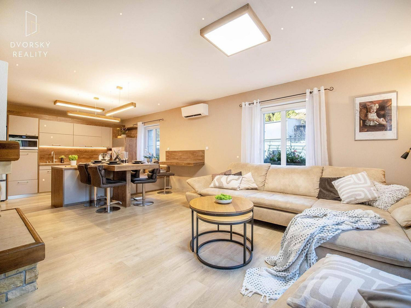 Prodej domu 236 m² s pozemkem 678 m²