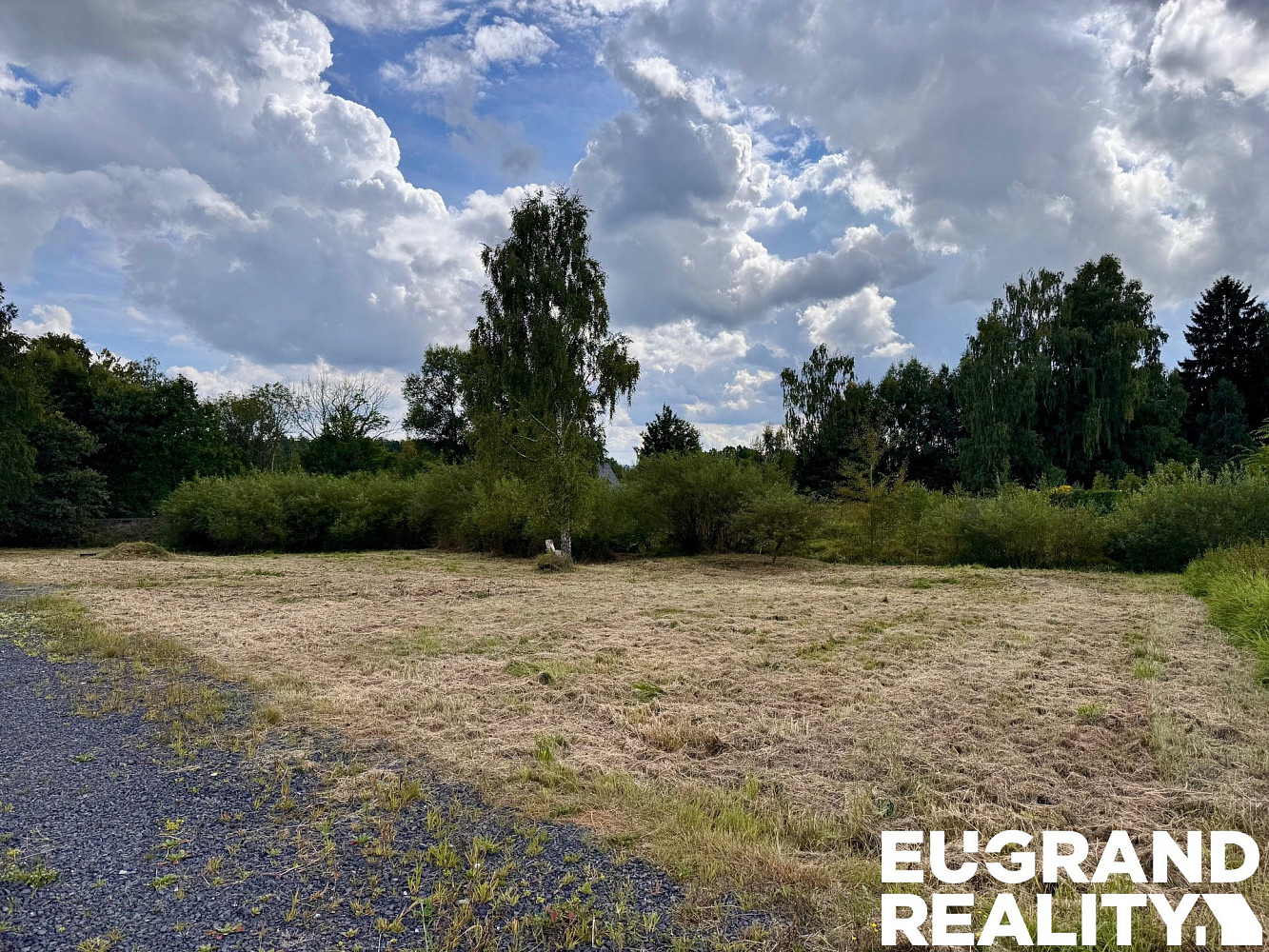 Prodej stavebního pozemku 2 068 m² – pohled 5