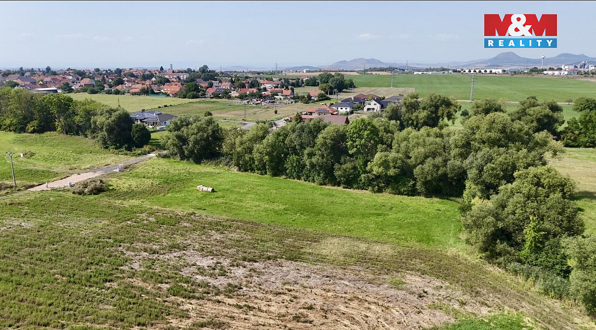 Prodej stavebního pozemku 996 m² – pohled 6