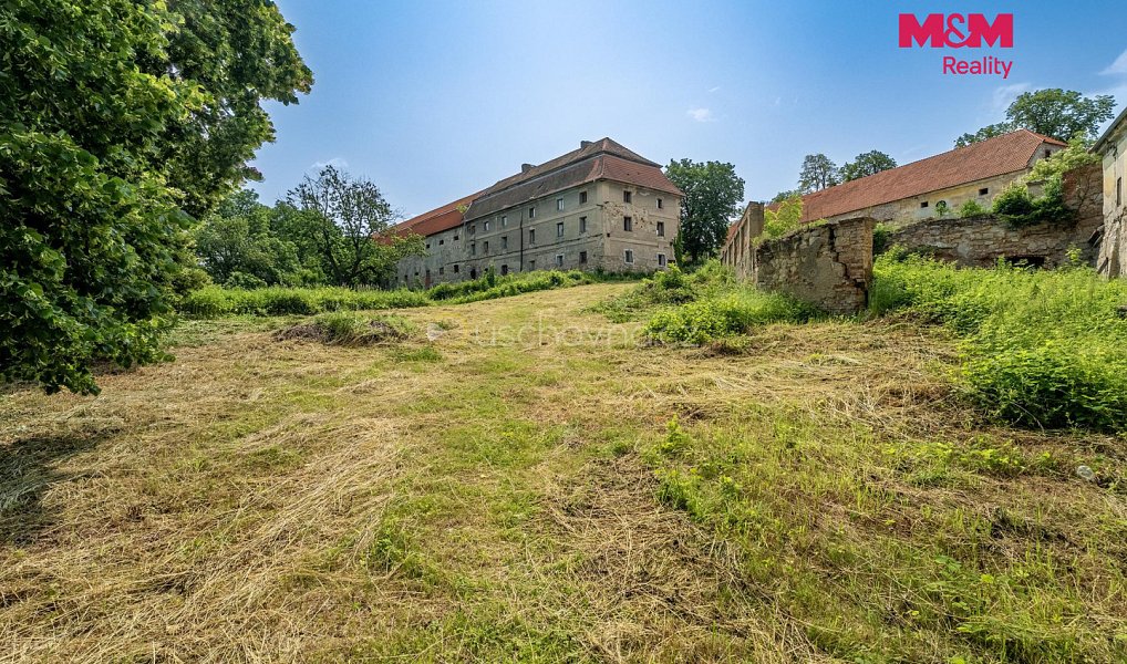 Prodej historického objektu, 5000 m2, Zvoleněves, Zvoleněves – náhled fotky 27