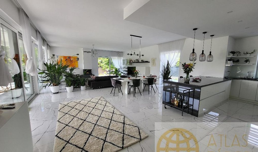 Prodej domu 235 m² s pozemkem 1 013 m², Tábor – náhled fotky 8