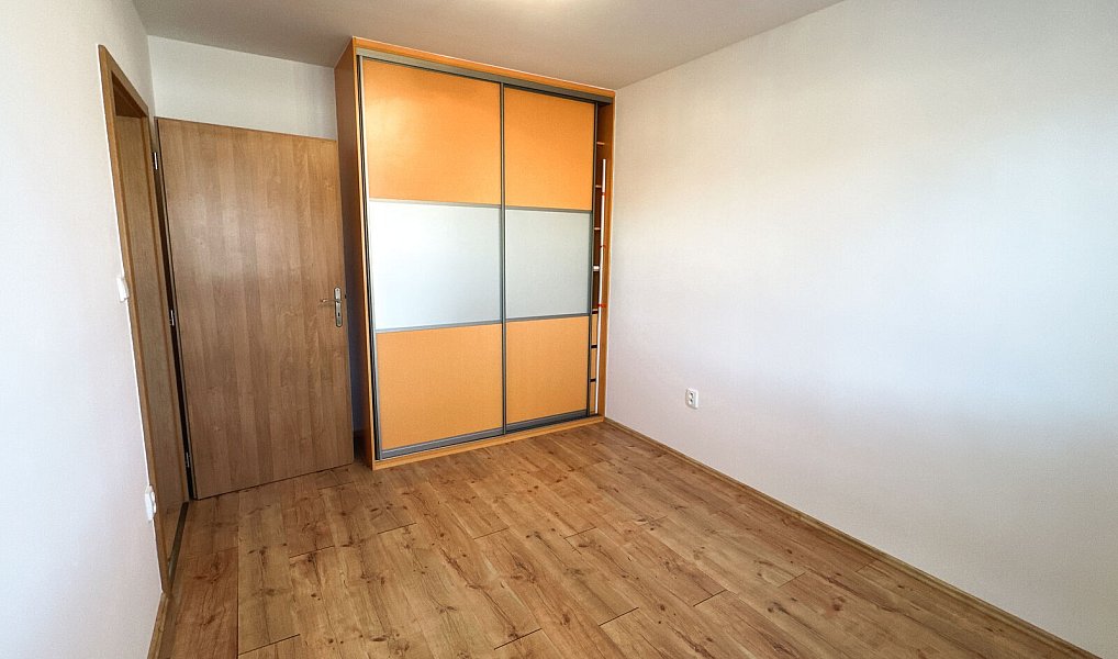Prodej domu 125 m² s pozemkem 61 m², Rudná – náhled fotky 20