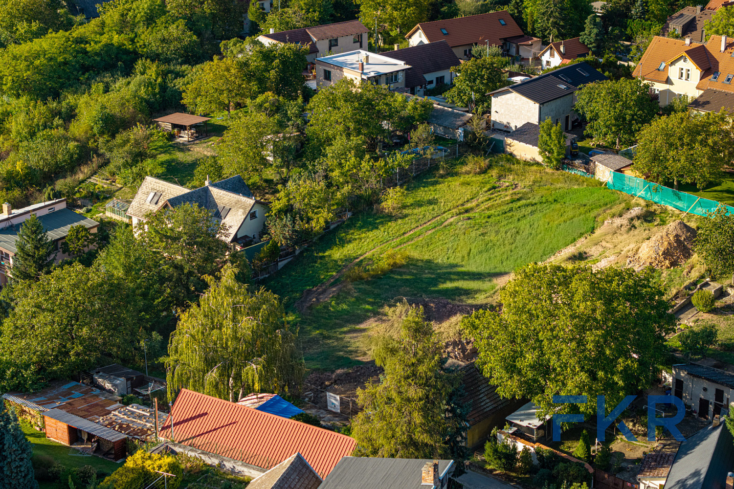 Prodej stavebního pozemku 1 000 m² – fotografie 3