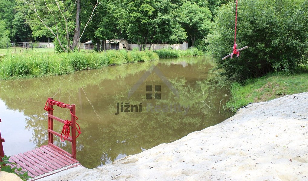 Prodej ubytovacího objektu 1 000 m², Protivín – náhled fotky 24