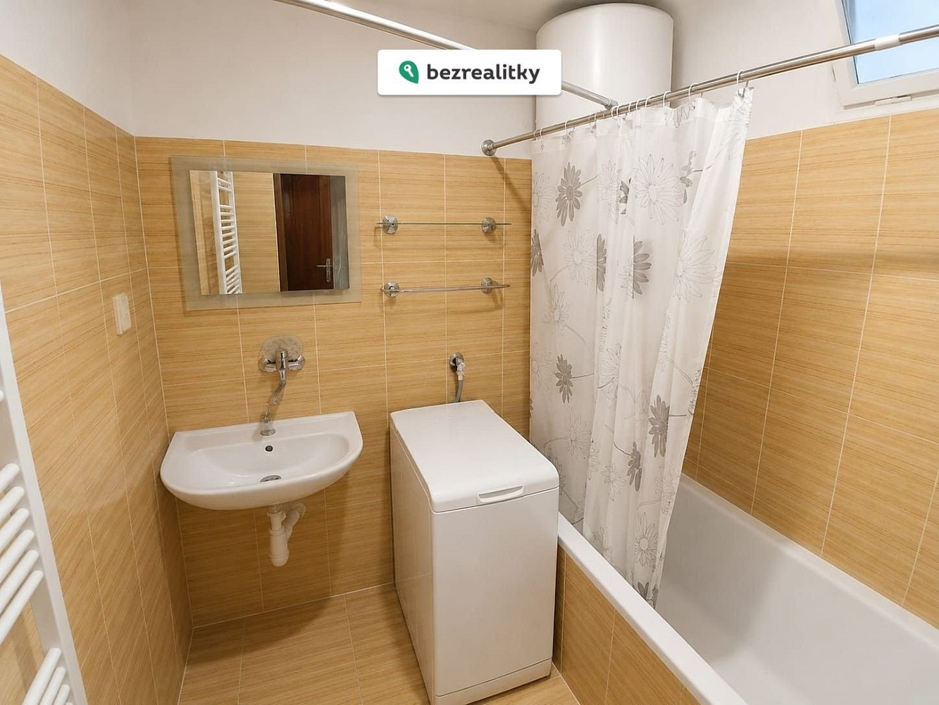 Prodej bytu 2+1 66 m² — photo 2