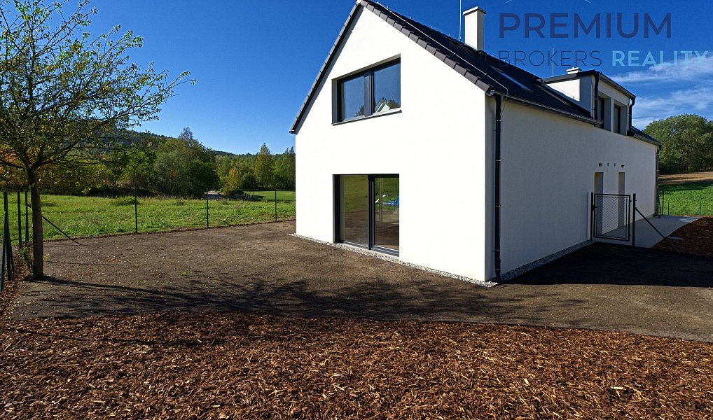 Prodej domu 102 m² s pozemkem 238 m², Nové Strašecí – náhled fotky 4