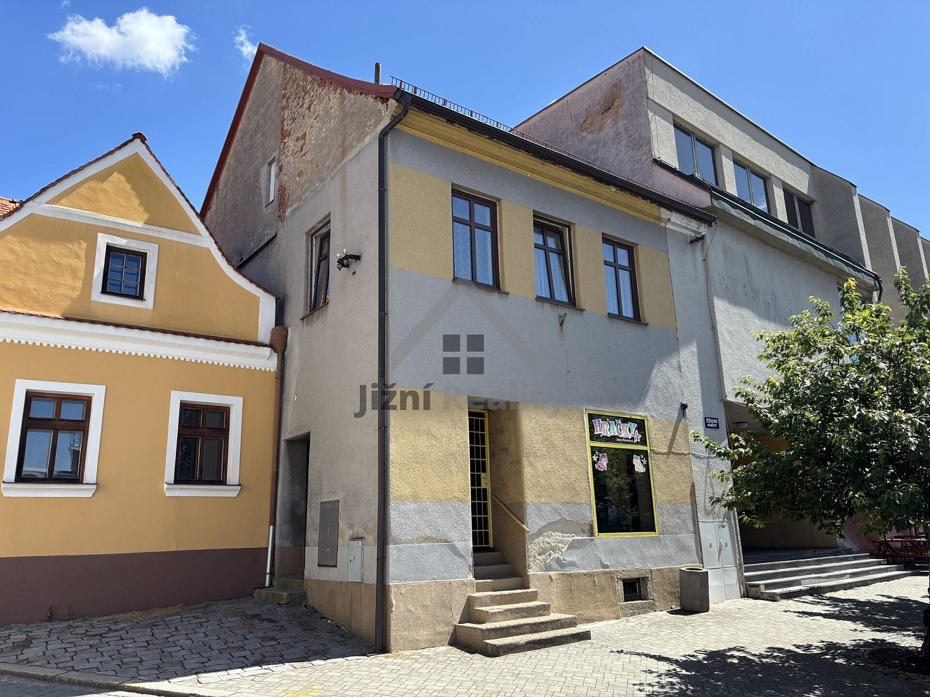 Prodej domu 230 m² s pozemkem 222 m²