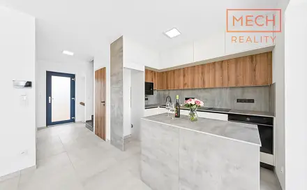 Prodej domu 100 m² s pozemkem 564 m², Znojmo