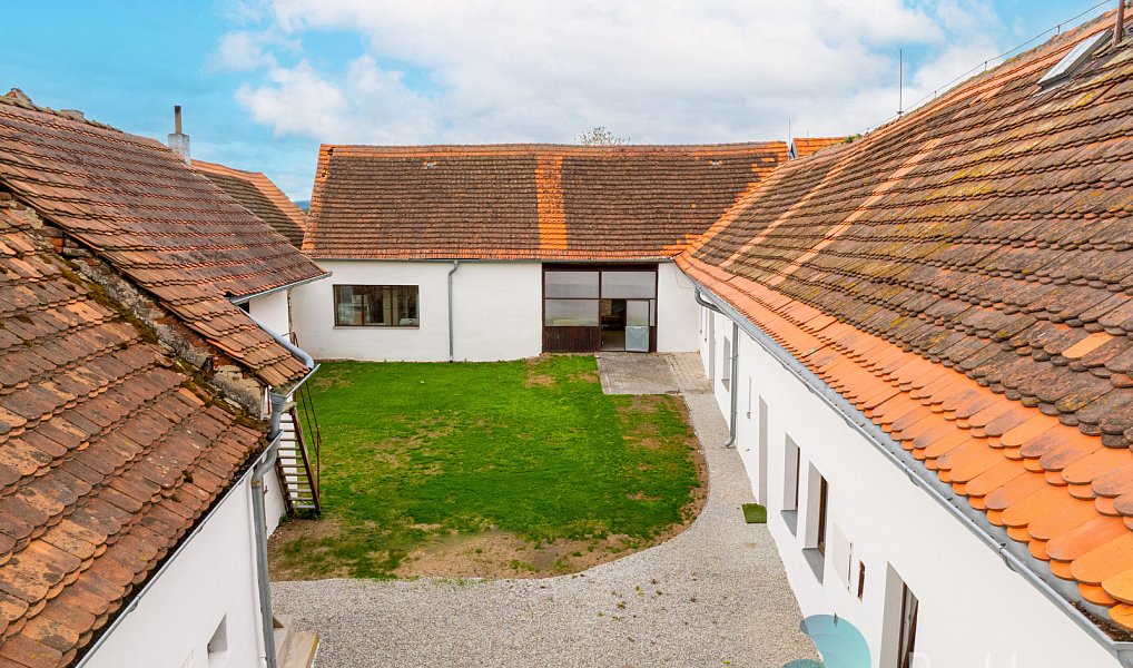 Prodej skladovacích prostor 809 m², Babice – náhled fotky 5