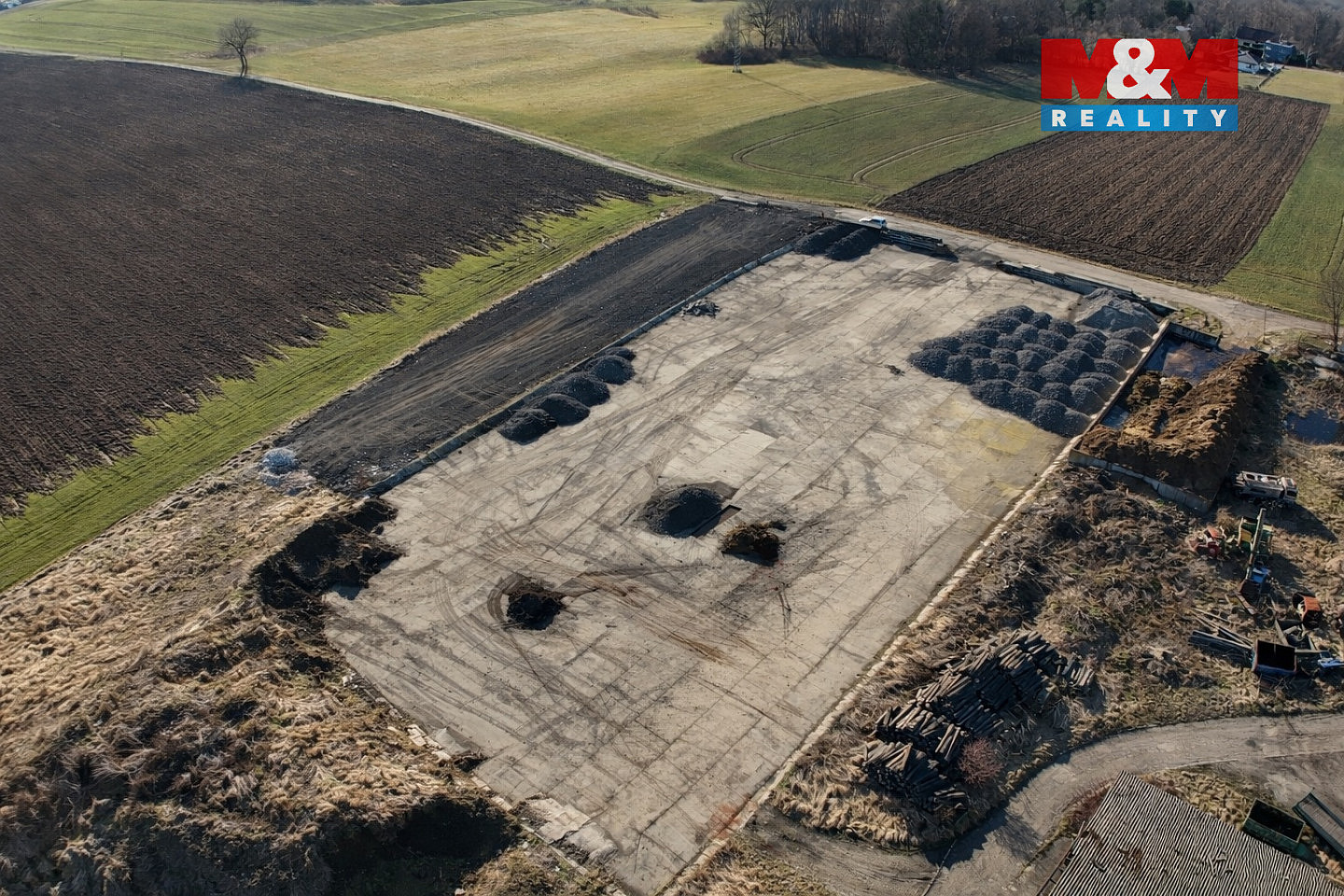 Pronájem pozemku 1 786 m² – pohled 4