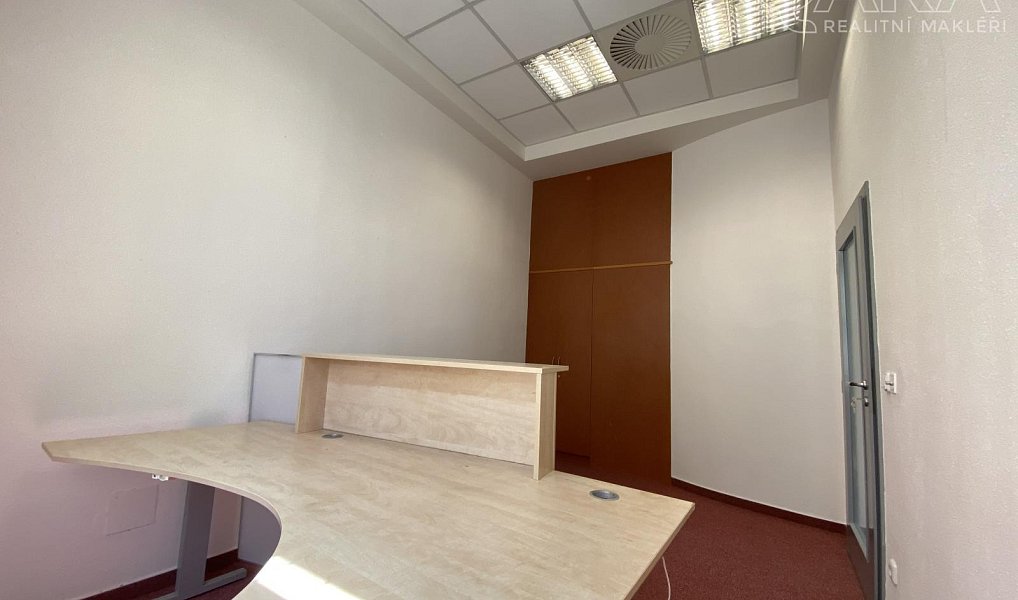 Pronájem kanceláře 15 m², Vyškov – náhled fotky 3