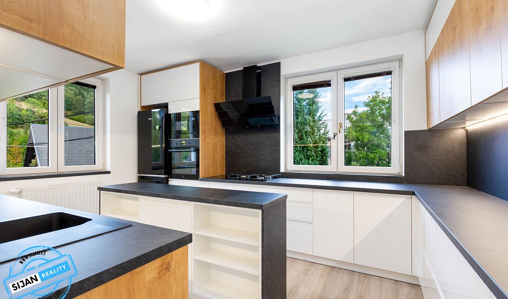 Prodej domu 150 m² s pozemkem 1 306 m², Holčovice – náhled fotky 2