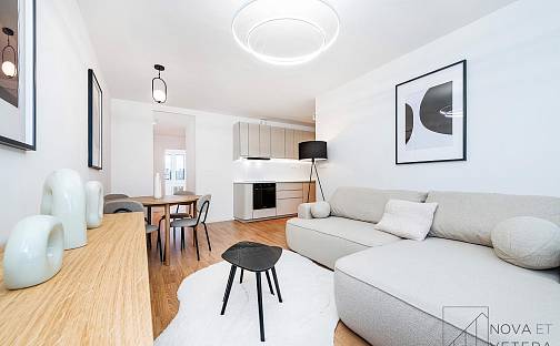 Prodej bytu 4+kk 72 m², Drahobejlova, Praha 9 - Libeň
