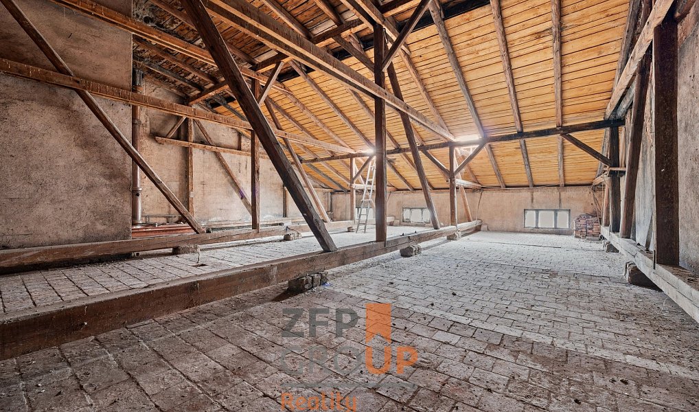 Prodej domu 1 200 m² s pozemkem 381 m², Náchod – náhled fotky 33