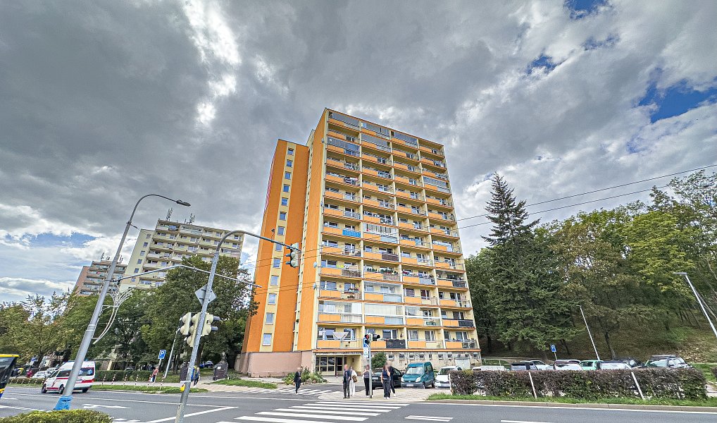 Pronájem bytu 2+1 54 m², Teplice – náhled fotky 2