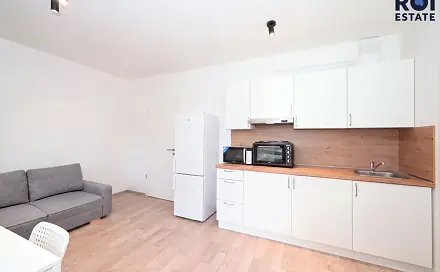 Pronájem bytu 1+kk 24 m², Karla Čapka, Unhošť, okres Kladno