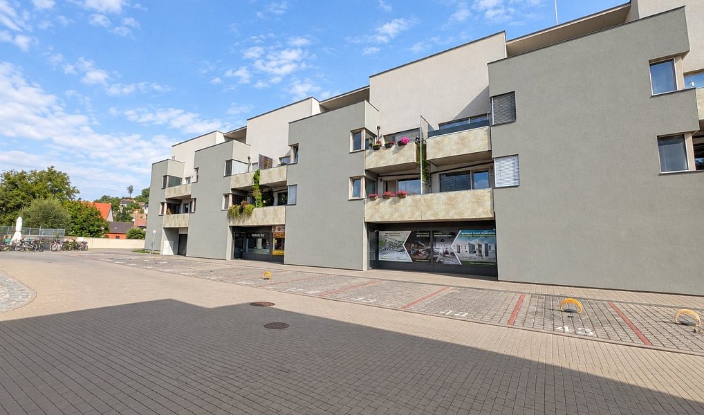 Pronájem obchodních prostor 128 m², Oslavany – náhled fotky 2