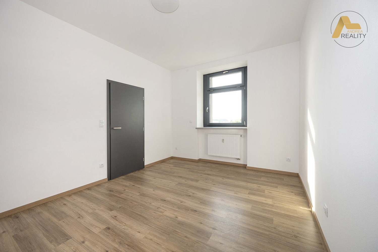 Pronájem bytu 2+kk 44 m² — photo 4