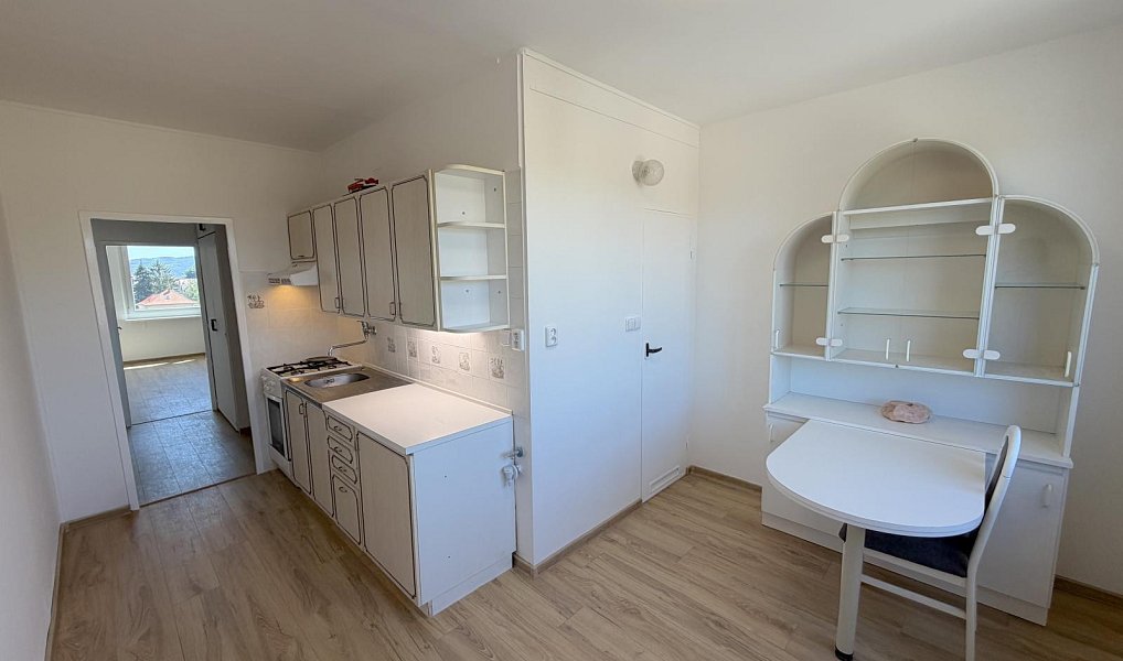 Pronájem bytu 2+1 64 m², Ústí nad Labem – náhled fotky 2