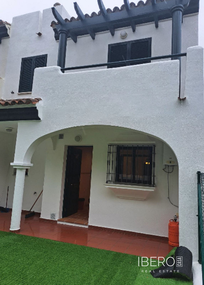 Prodej domu 212 m² s pozemkem 20 m² - Vista 2