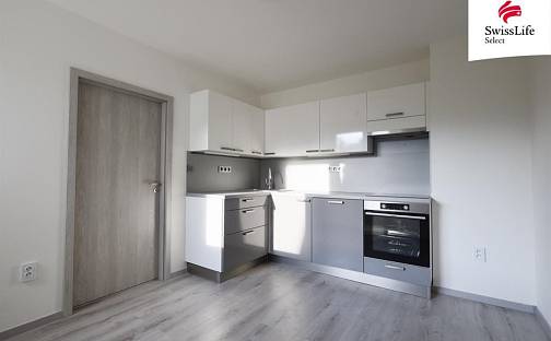 Prodej bytu 2+1 74 m², náměstí Jana Karafiáta, Jimramov, okres Žďár nad Sázavou