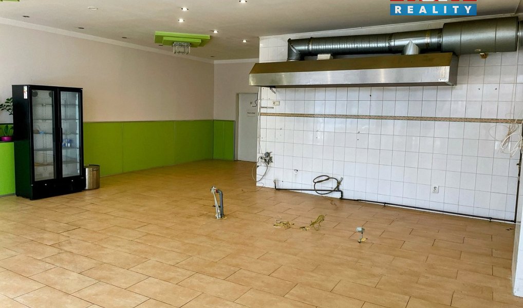 Pronájem obchodních prostor 140 m², Nový Bor – náhled fotky 3
