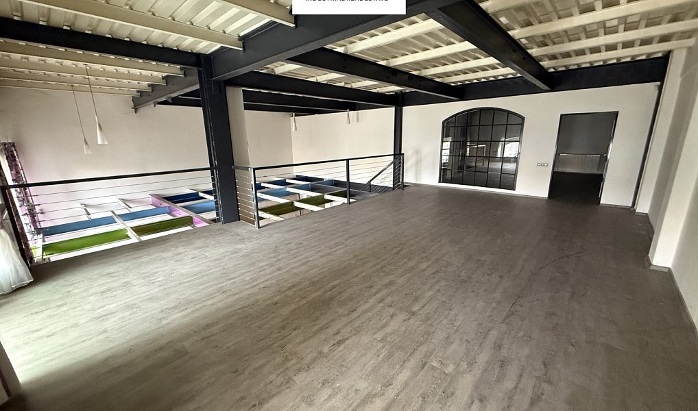 Prodej výrobních prostor 3 508 m², Praha – náhled fotky 14