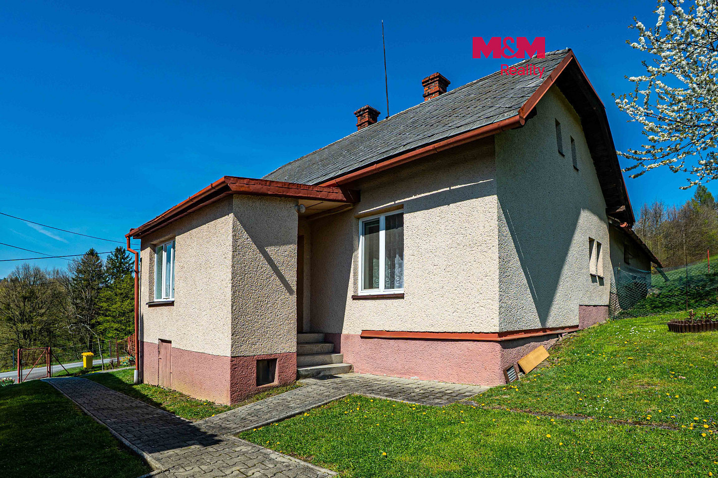 Prodej domu 80 m² s pozemkem 2 807 m²