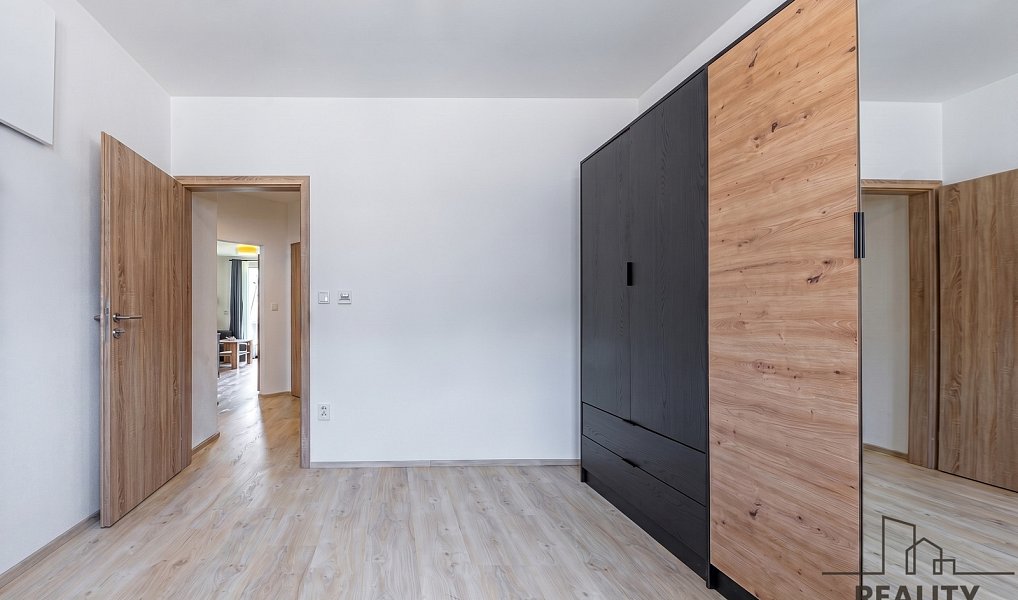 Prodej bytu 4+kk 80 m², Vochov – náhled fotky 18