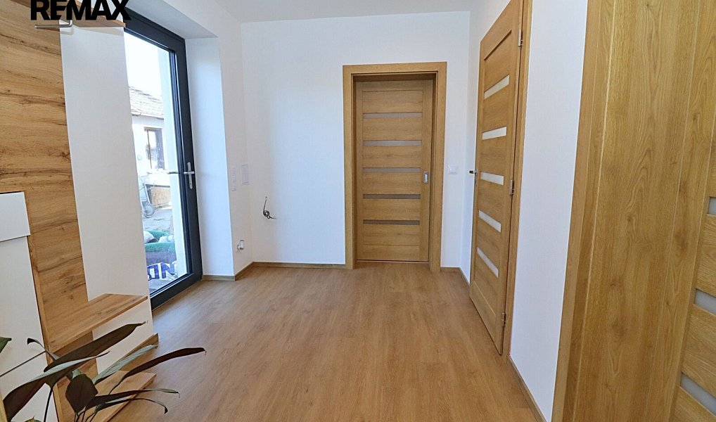 Prodej domu 131 m² s pozemkem 352 m², Holice – náhled fotky 16