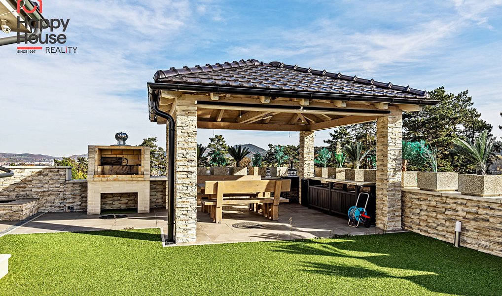 Prodej domu 378 m² s pozemkem 1 166 m², Králův Dvůr – náhled fotky 37