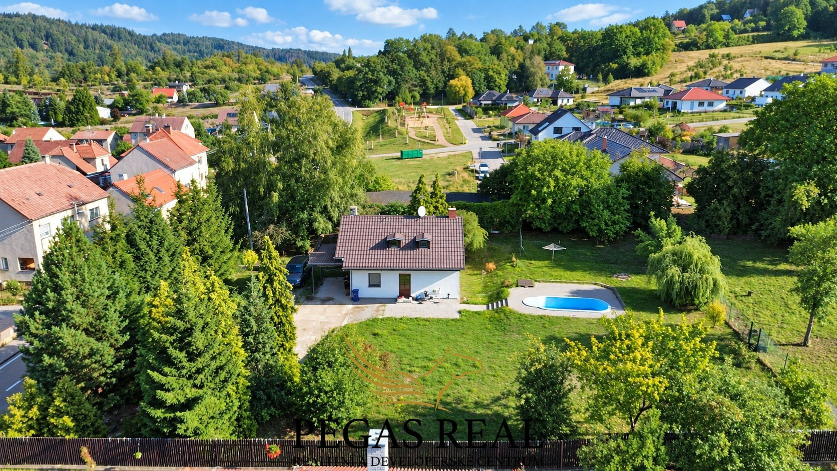 Prodej domu 117 m² s pozemkem 1 020 m² – fotografie 3