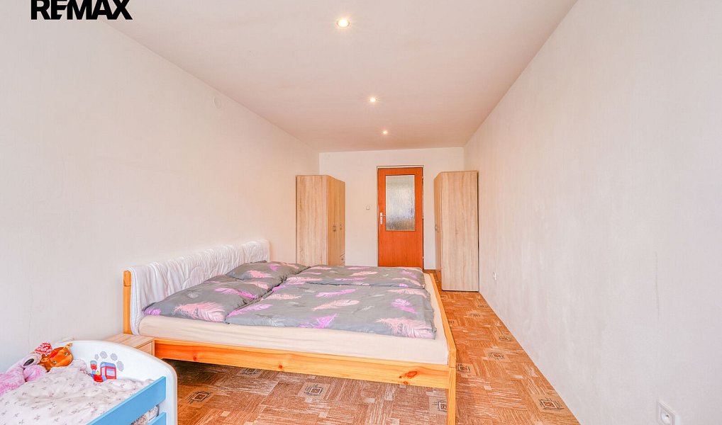 Prodej domu 220 m² s pozemkem 1 917 m², Pernarec – náhled fotky 23