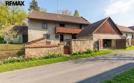 Prodej domu 90 m² s pozemkem 1 643 m², U obory, Panenské Břežany, okres Praha-východ