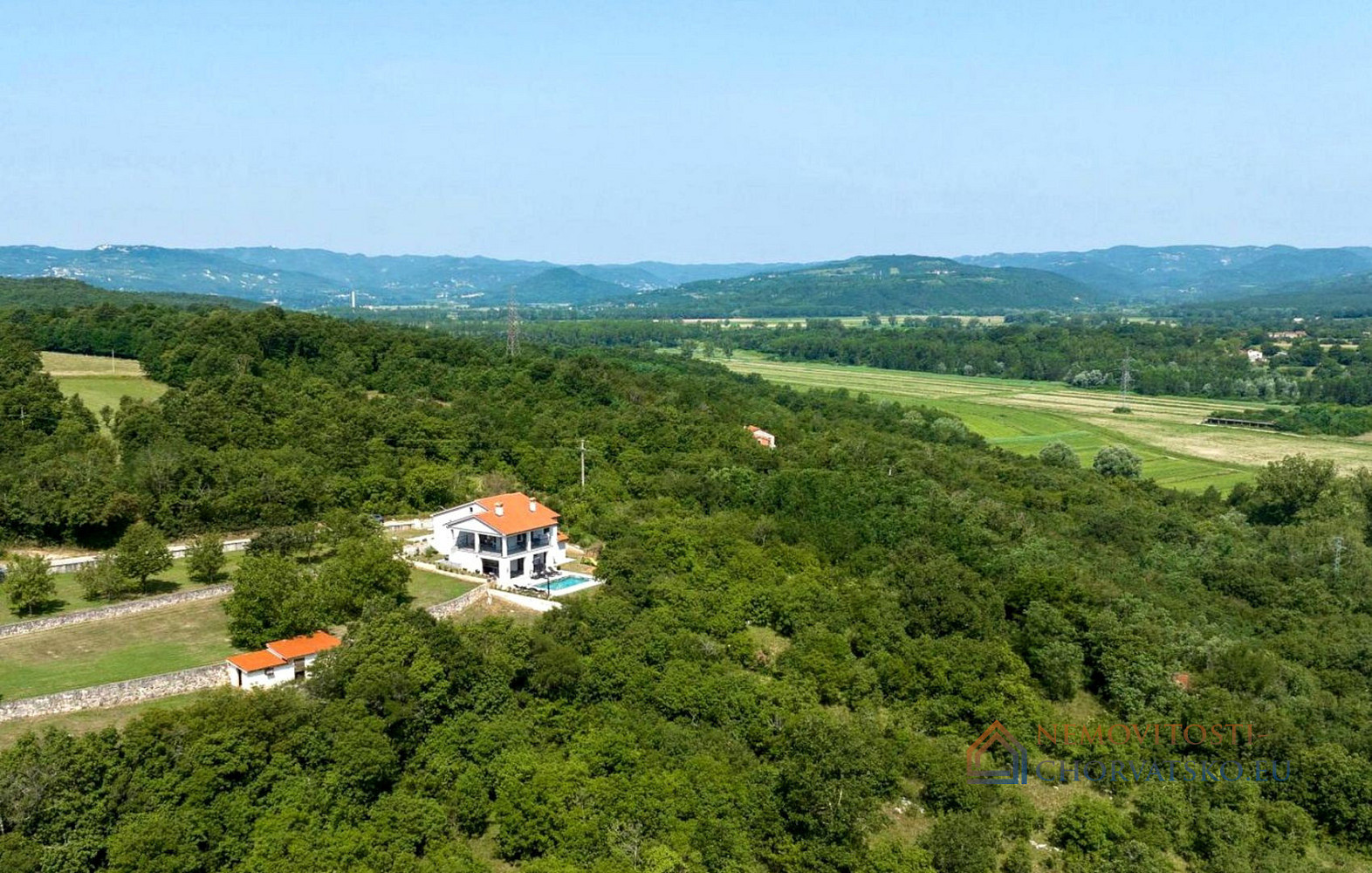 Prodej domu 167 m² s pozemkem 800 m² - Vista 2