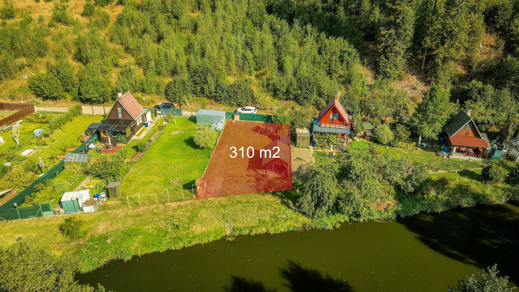Land, 310 m²