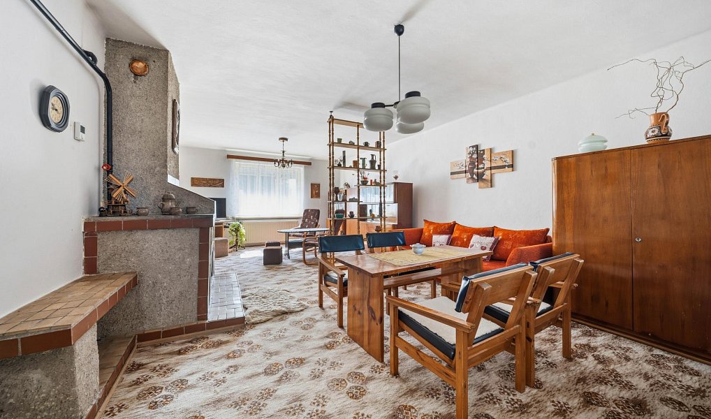 Prodej domu 228 m² s pozemkem 842 m², Holice – náhled fotky 31
