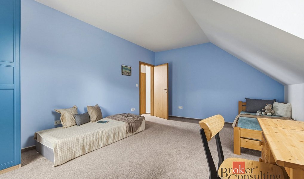 Prodej domu 194 m² s pozemkem 866 m², Litošice – náhled fotky 25