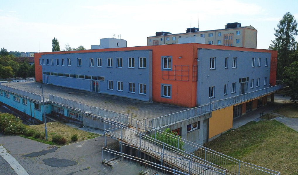 Pronájem obchodních prostor 180 m², Chodov – fotka 1 z 11