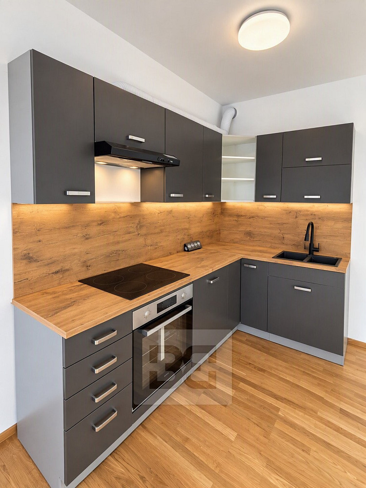 Pronájem bytu 2+kk 52 m² – fotografie 2